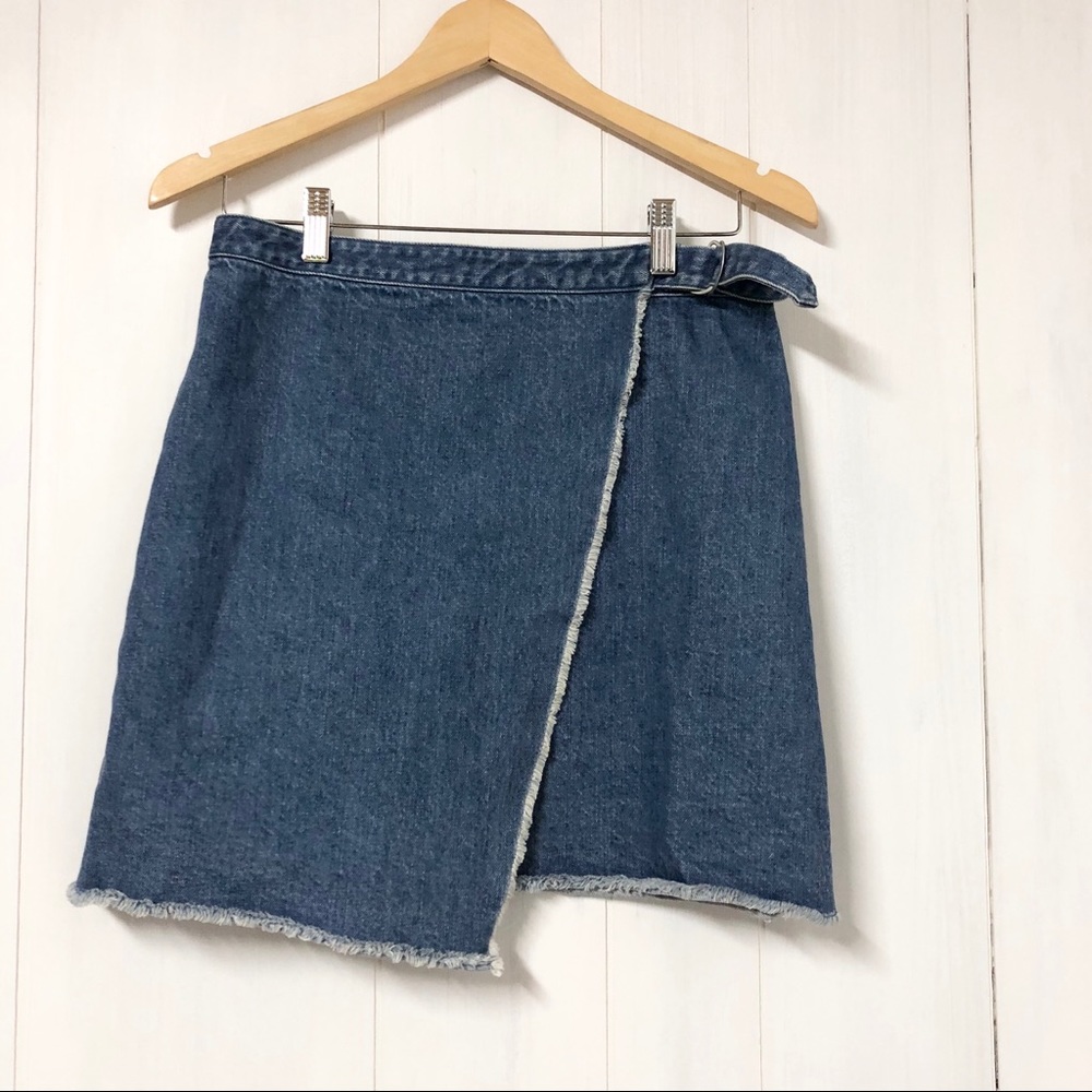 Club Monaco Denim Wrap Skirt Size 4